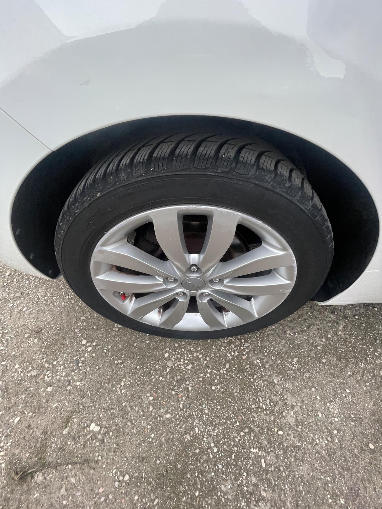 Kia Carens 1.7 CRDi 115 CV Cool