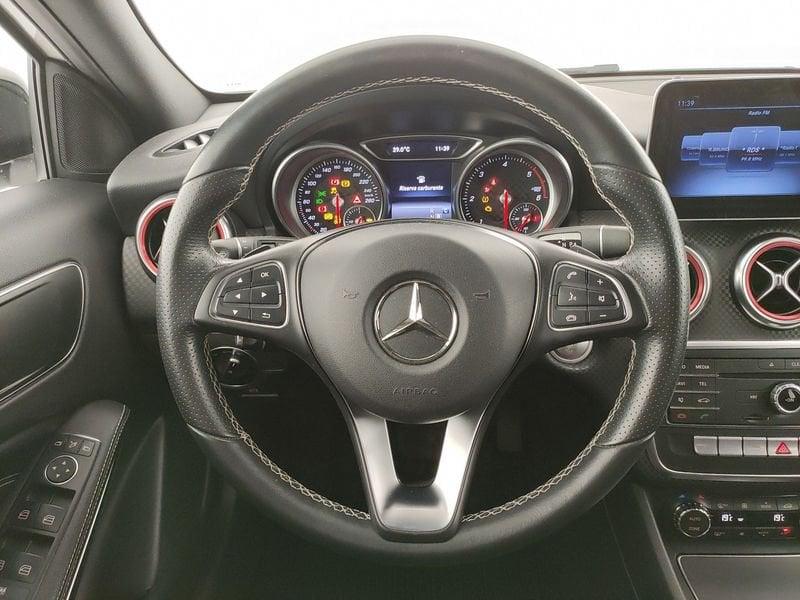 Mercedes-Benz Classe A A 180 d Sport auto my16