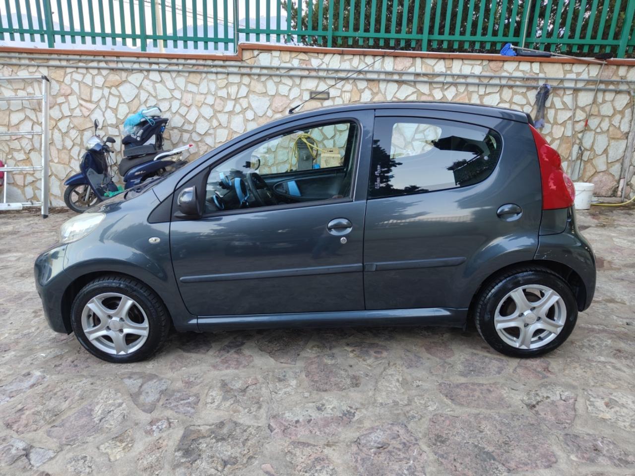 Peugeot 107 1.0 68CV 5p. Urban Move