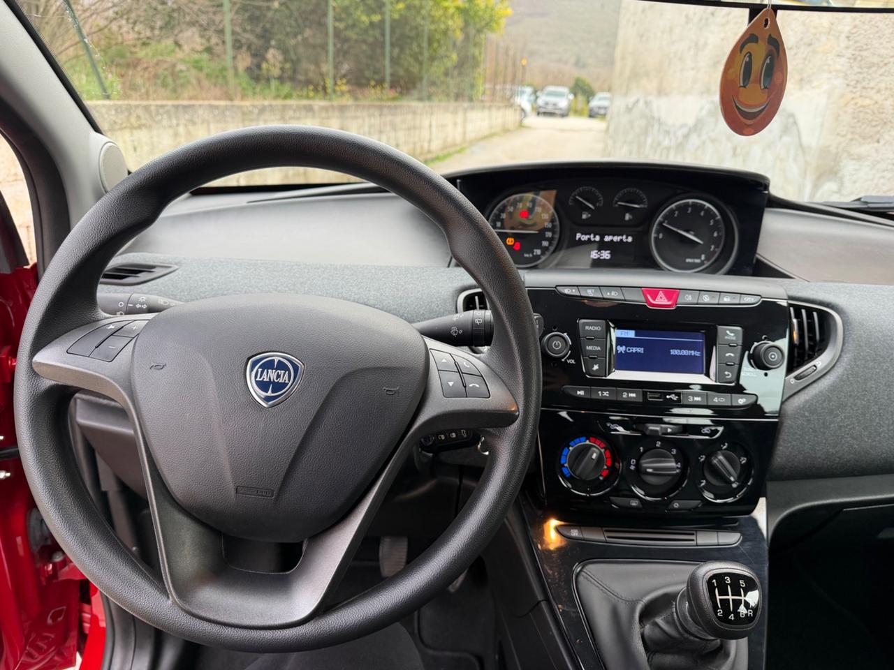 Lancia Ypsilon 1.0 FireFly 5 porte S&S Hybrid Gold