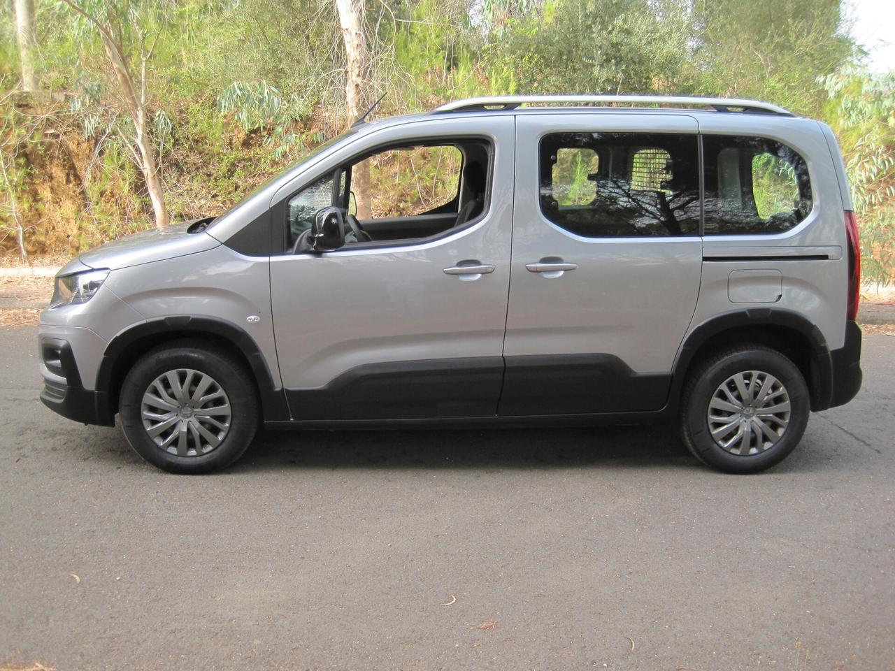 Peugeot Rifter BlueHDi 100 S&S Allure Standard