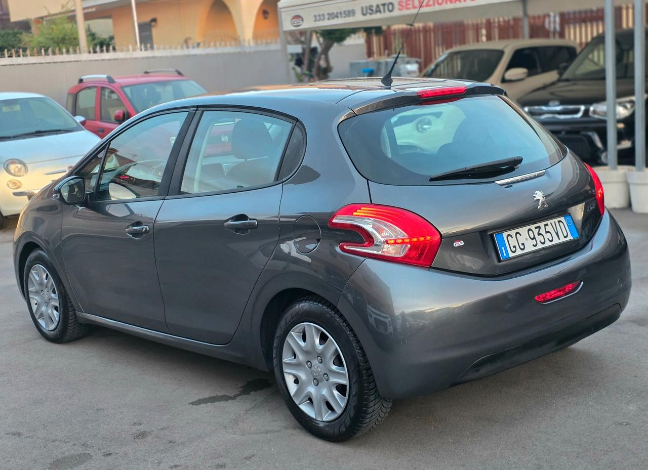 Peugeot 208 1.4 HDi 68 CV 5 porte Active 2014