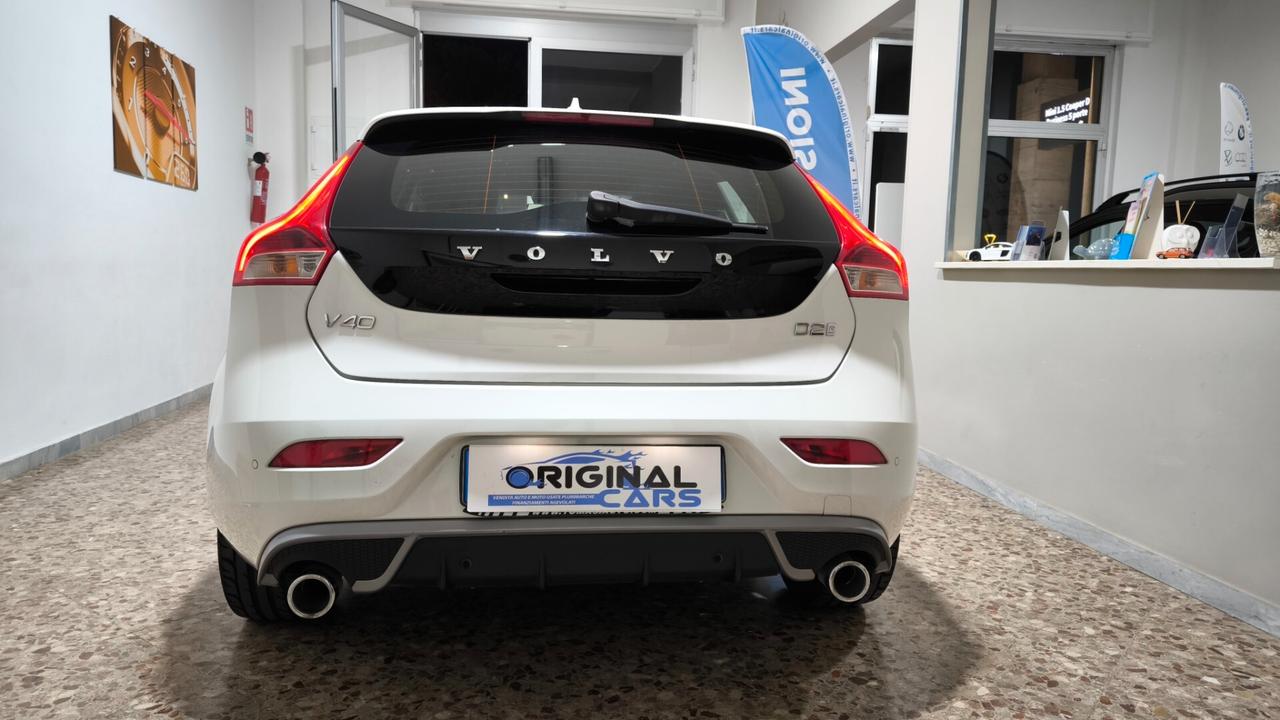 Volvo V40 D2 R-design