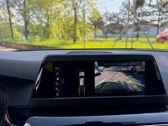 BMW 530 d xDrive Touring Sport Line 265CV NAVI+RETR.