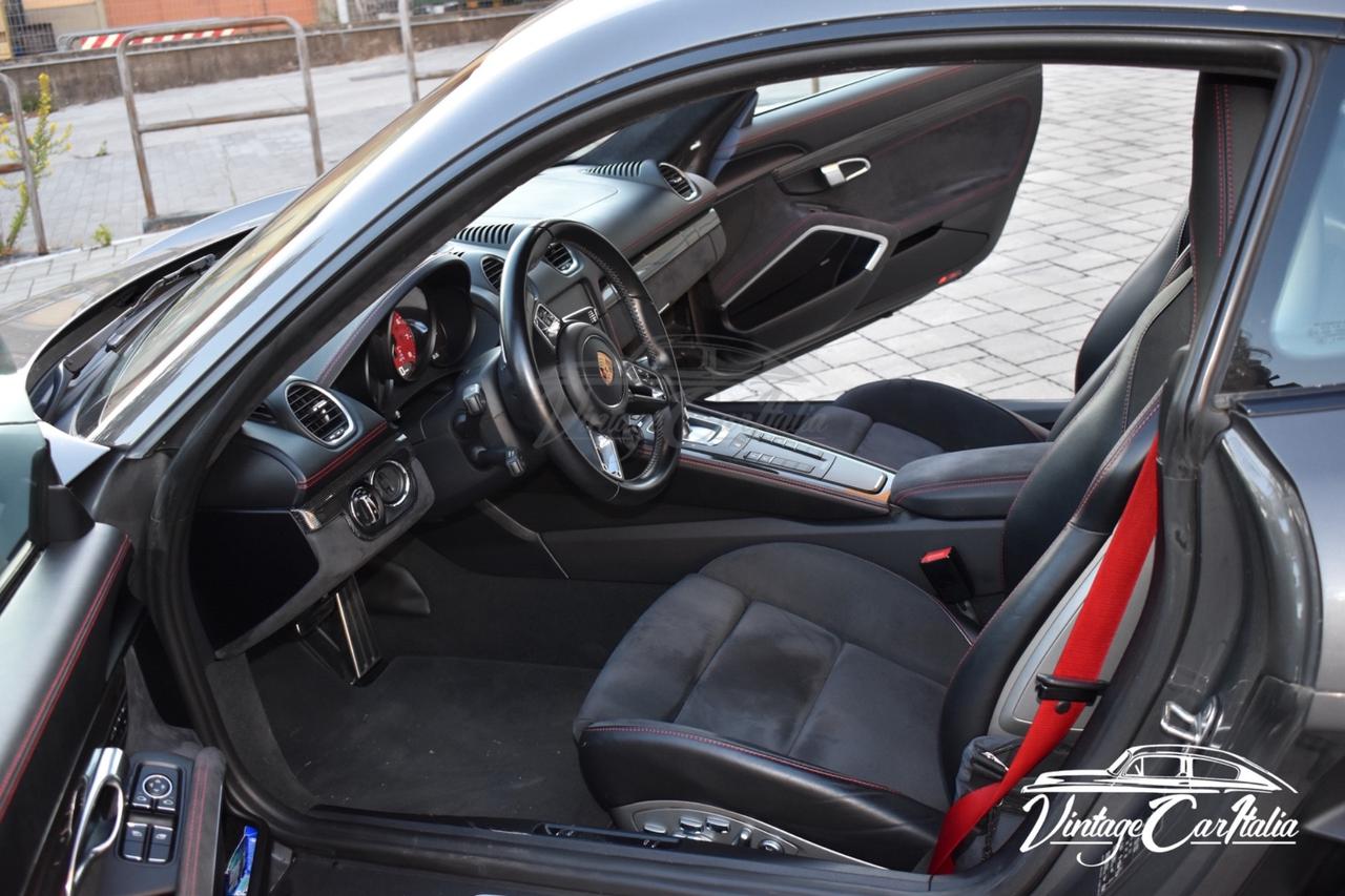 Porsche Cayman 718 GTS