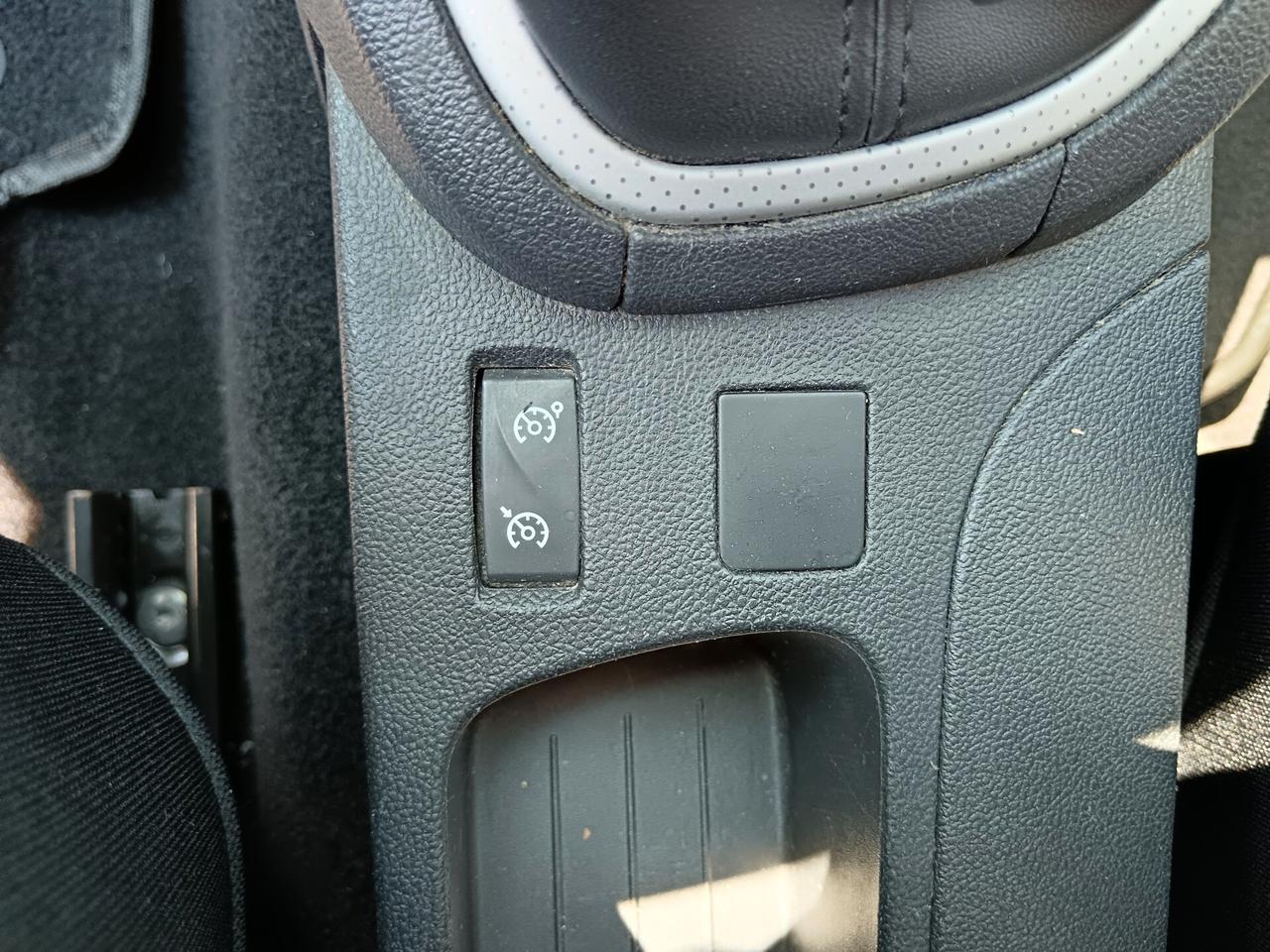 Renault Clio 1.5 DCI 75CV DUEL NAVI RETROCAMERA