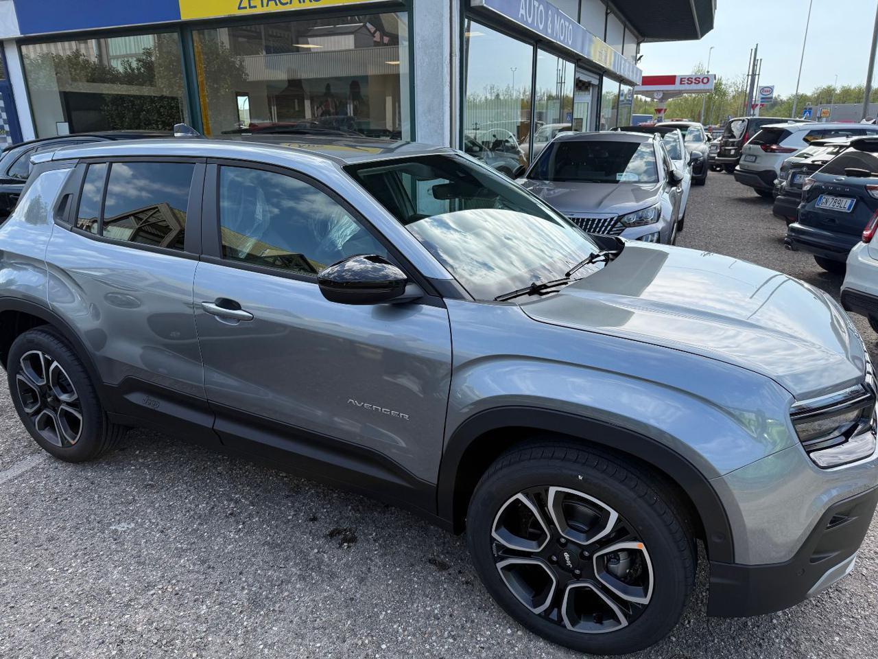 Jeep Avenger 1.2 turbo e-hybrid mhev Summit fwd 110cv edct6