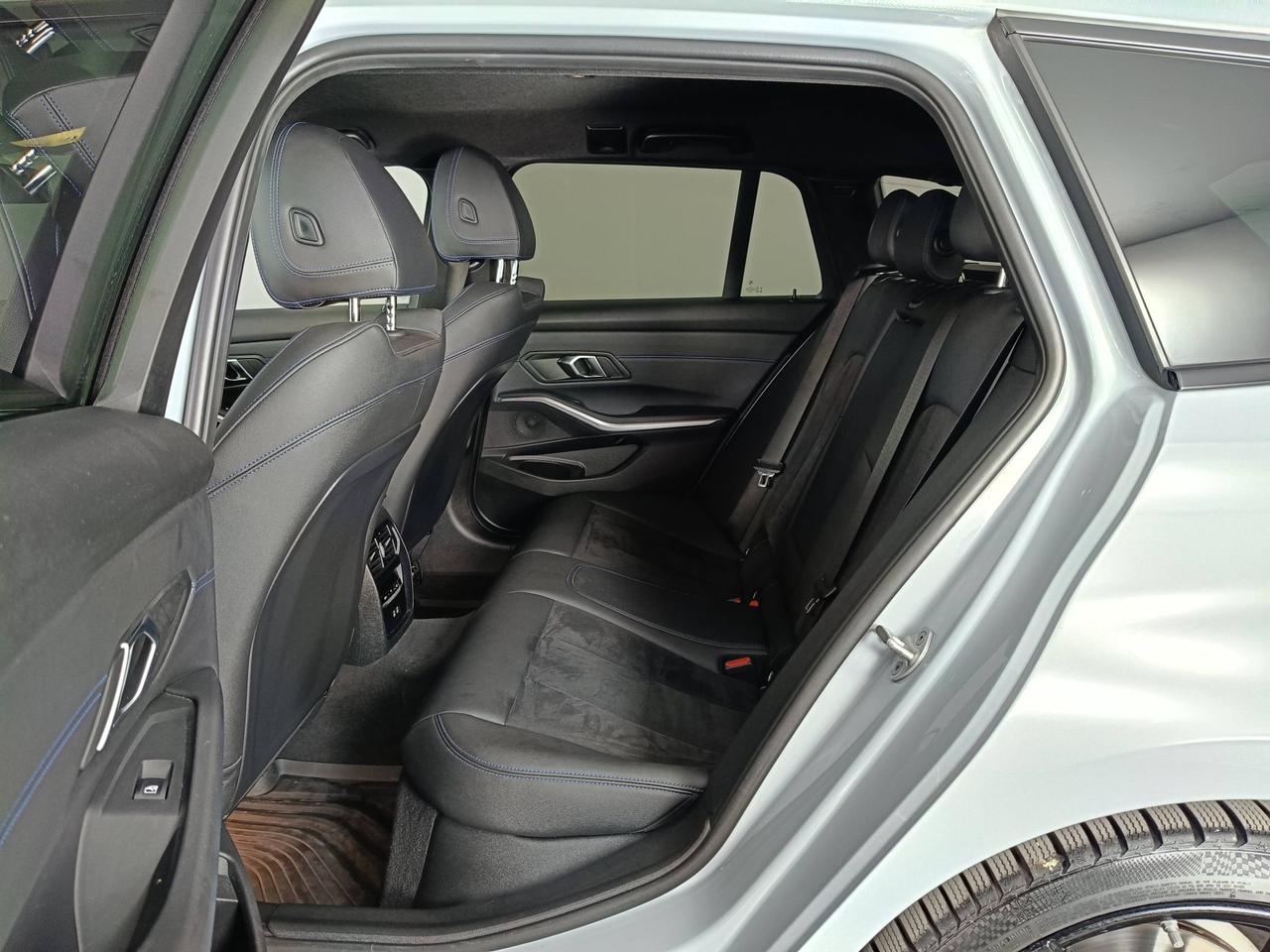 BMW Serie 3 G21 2022 Touring - 320d Touring mhev 48V MSport auto