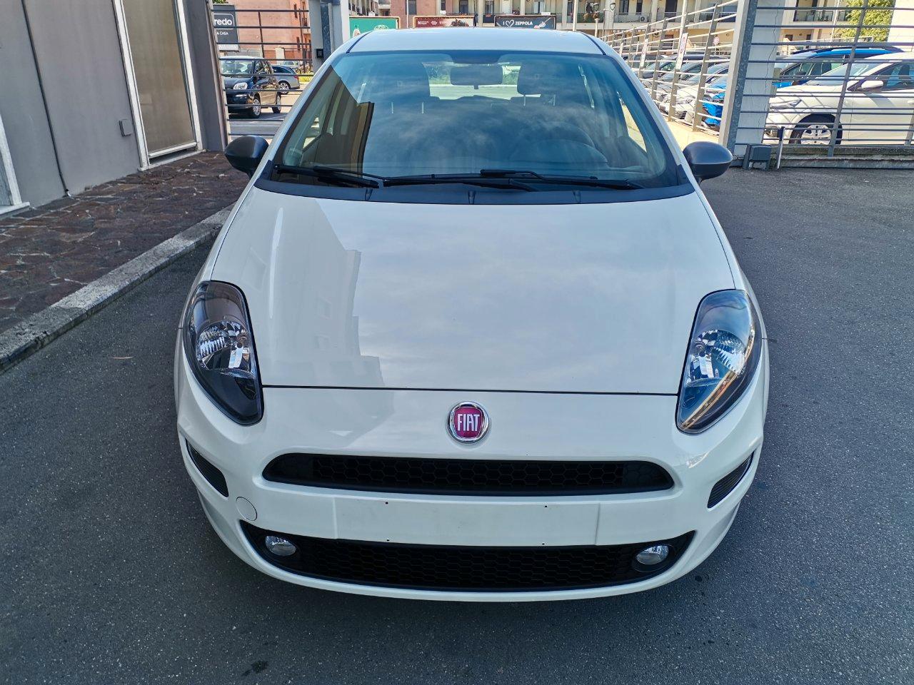 Fiat Punto 5 Porte Punto 5p 1.2 Young c/navi,radio