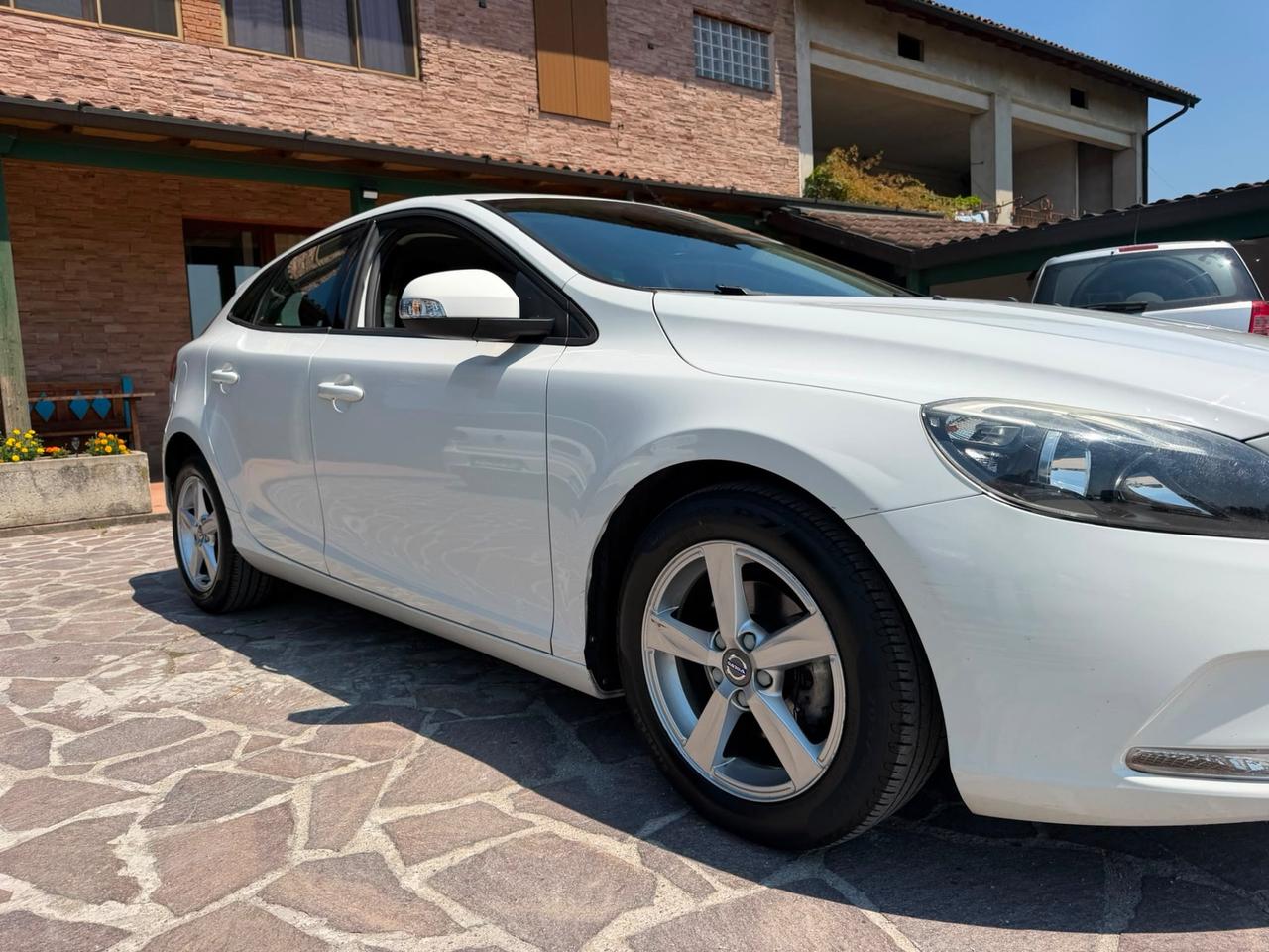 Volvo V40 D2 1.6 Summum neopatentati