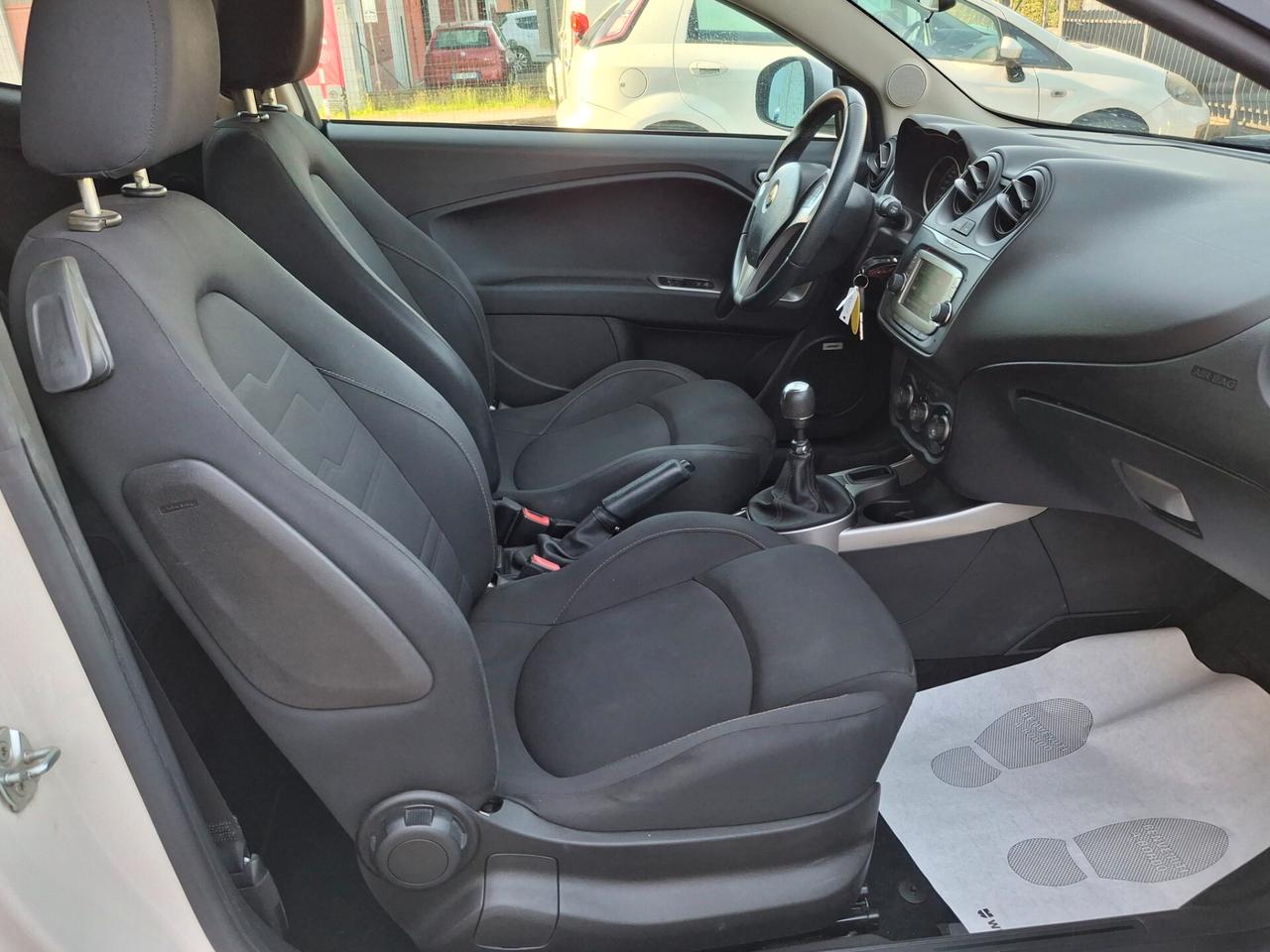 Alfa Romeo MiTo 1.4 Distinctive 78cv E6 GPL