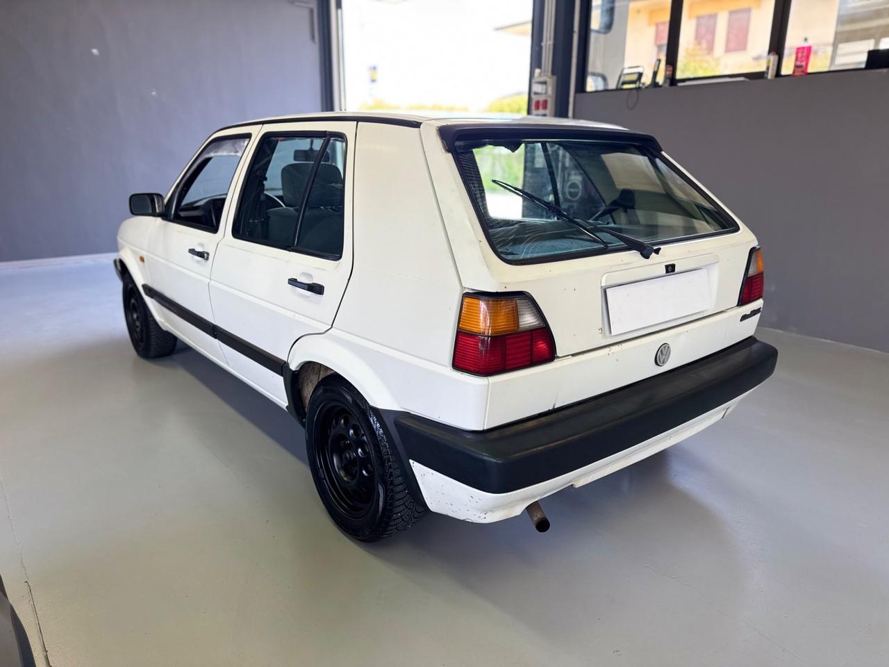 Volkswagen Golf 1600 cat 5 porte GL