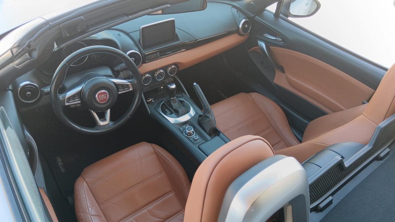 Fiat 124 Spider 1.4 MultiAir AT6 Lusso