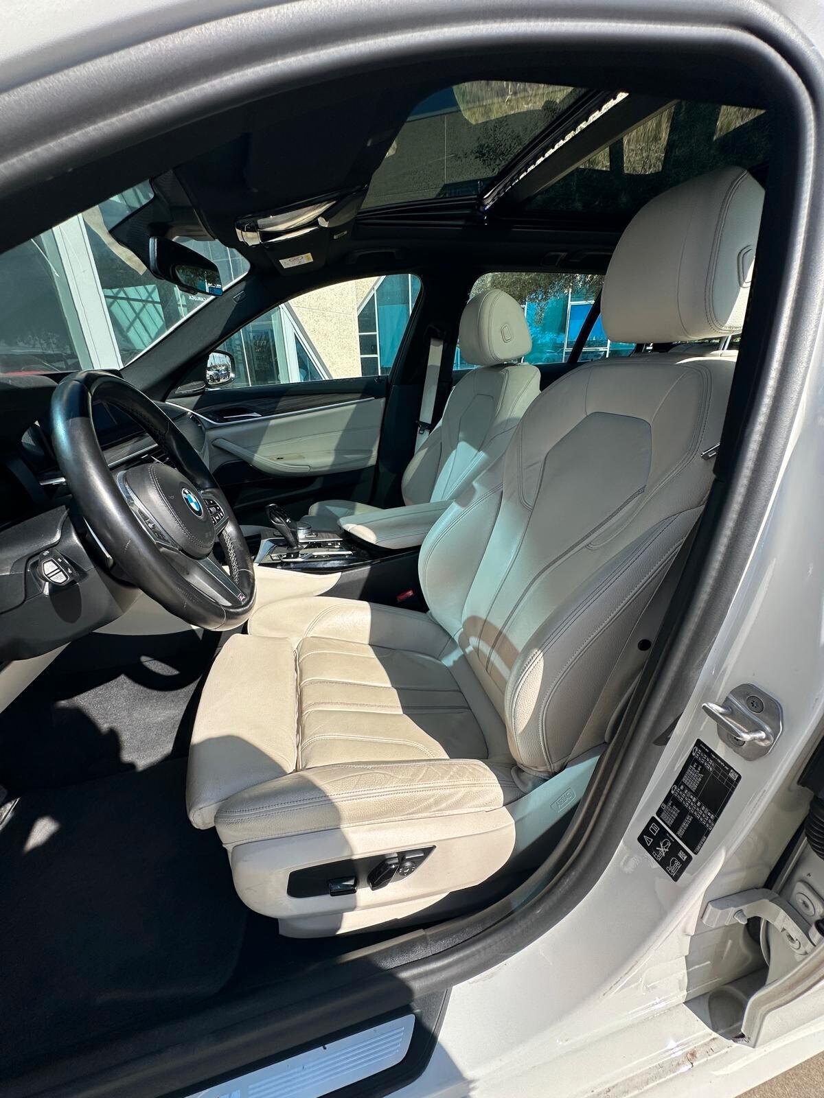 BMW 530 Touring mhev 48V xdrive Msport auto