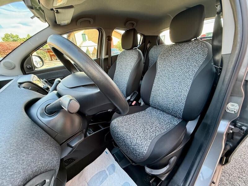 Lancia Ypsilon 1.0 FireFly 5 porte S&S Hybrid Ecochic Silver