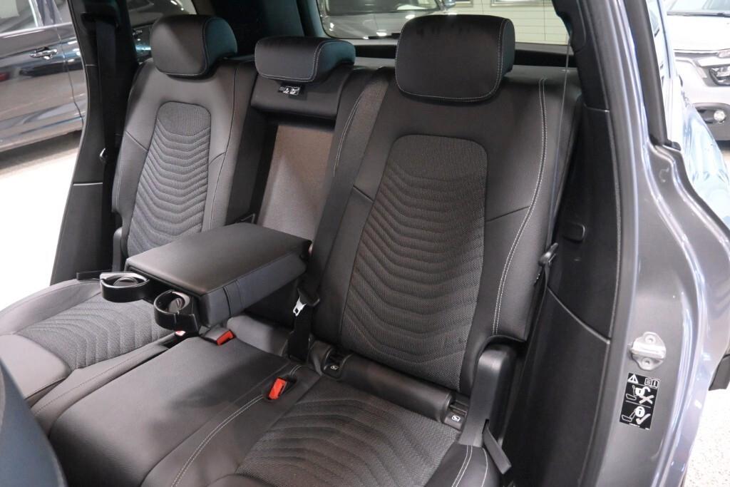 MERCEDES-BENZ GLB 180D 116CV AUTOMATIC BUSINESS EXTRA ( FARI LED - PELLE - NAVI - PARK ASSIST - TELECAMERA 360 )