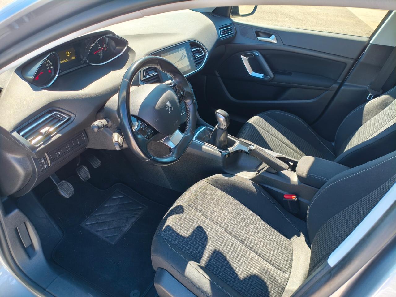 Peugeot 308 BlueHDi 100 S&S Active