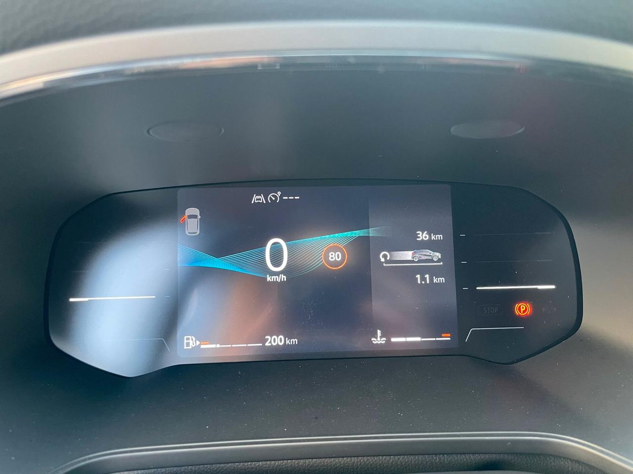 Renault Captur MITSUBISHI ASX 1.3 INVITE MHEV Evolution