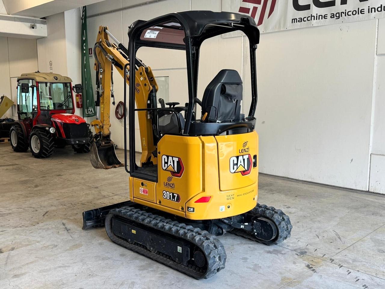 MINIESCAVATORE CATERPILLAR 301.7 CR