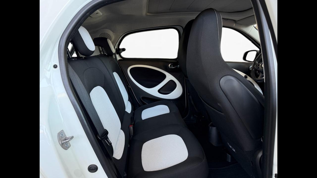 SMART Forfour II 2015 - Forfour 1.0 Passion 71cv twinamic