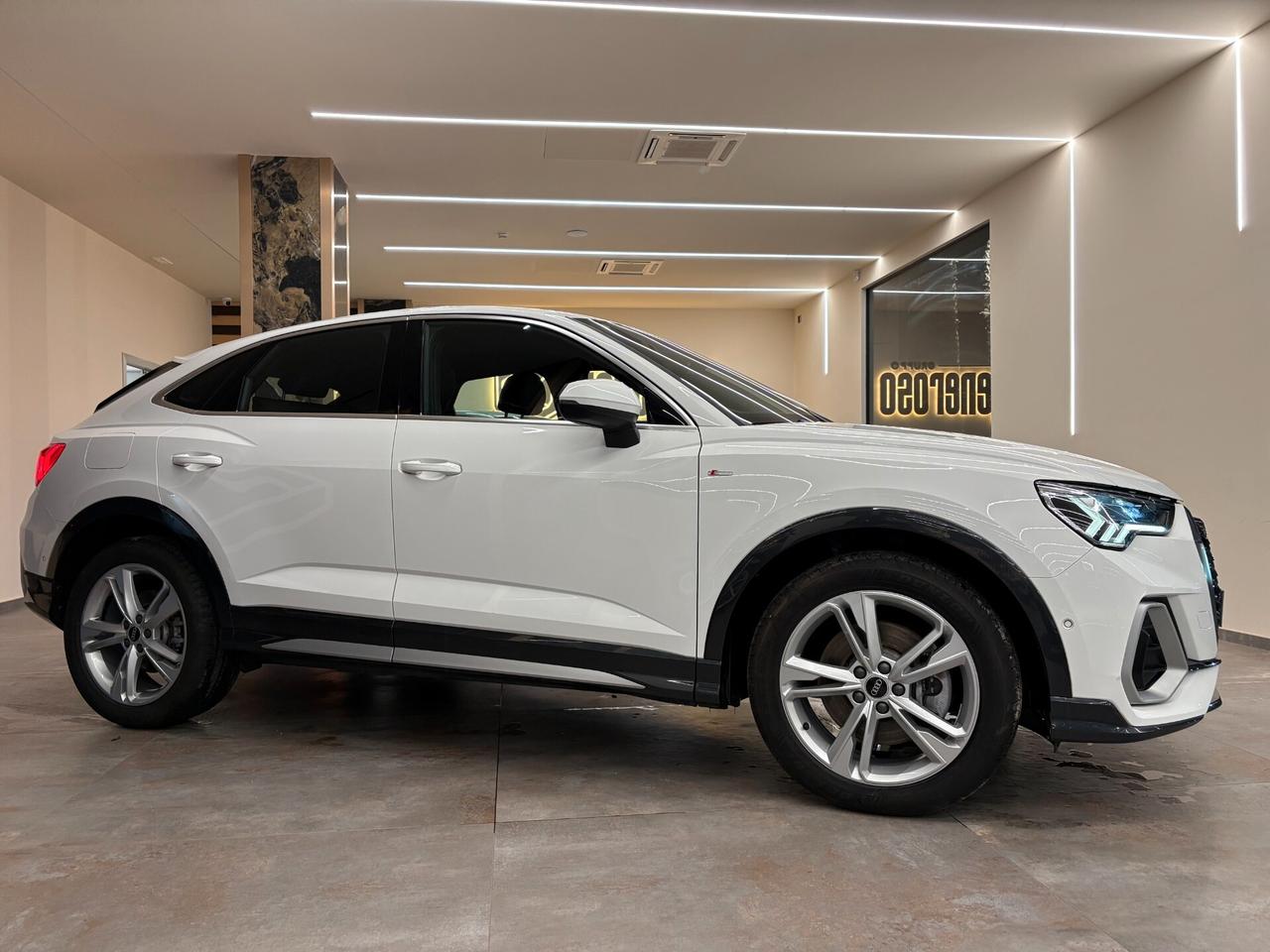 Audi Q3 SPB 40 TDI quattro Stronic S-Line Sportback
