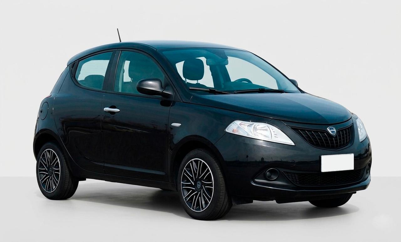 Lancia Ypsilon 1.0 FireFly 5 porte S&S Hybrid Alberta Ferretti