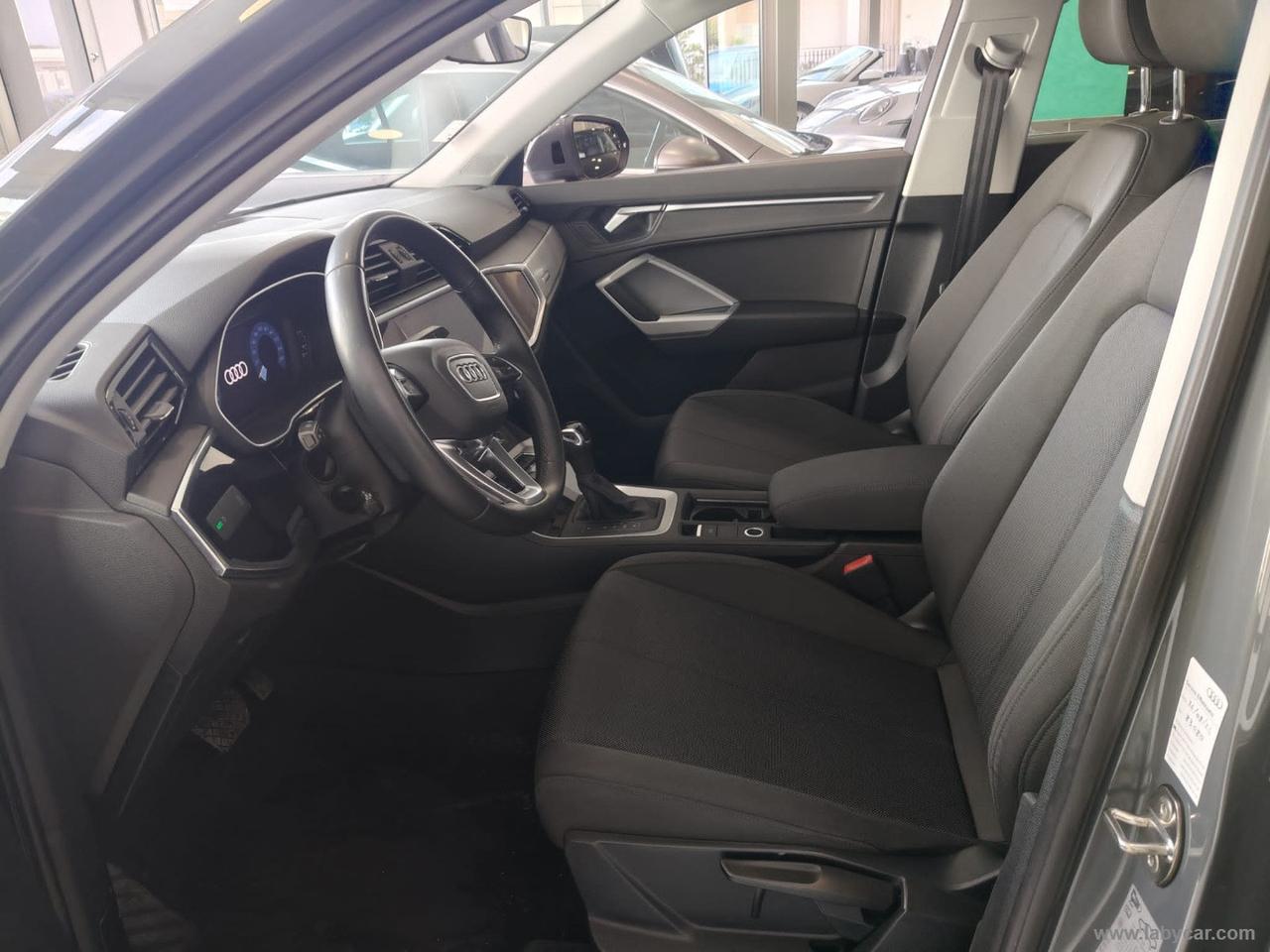 AUDI Q3 40 TDI quattro S tr. Business Adv.