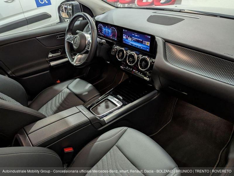 Mercedes-Benz GLA 180 D SPORT AUTOMATIC ''NEOPATENTATI''