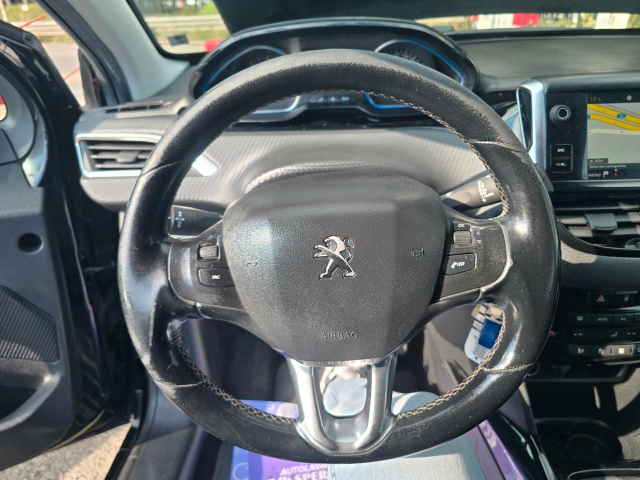 Peugeot 2008 BlueHDi 100cv Allure