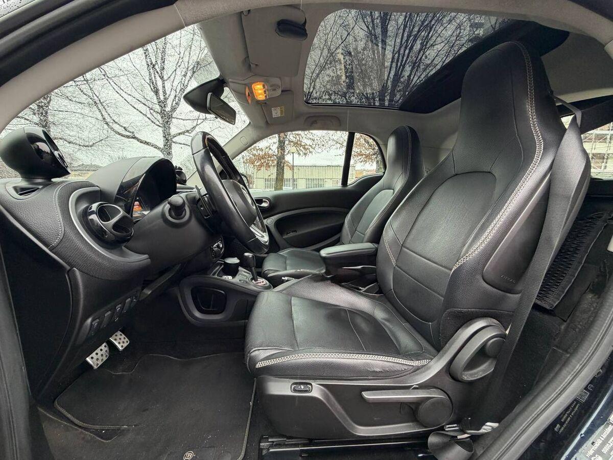Smart Fortwo 0.9 t Brabus Xclusive 109cv twinamic
