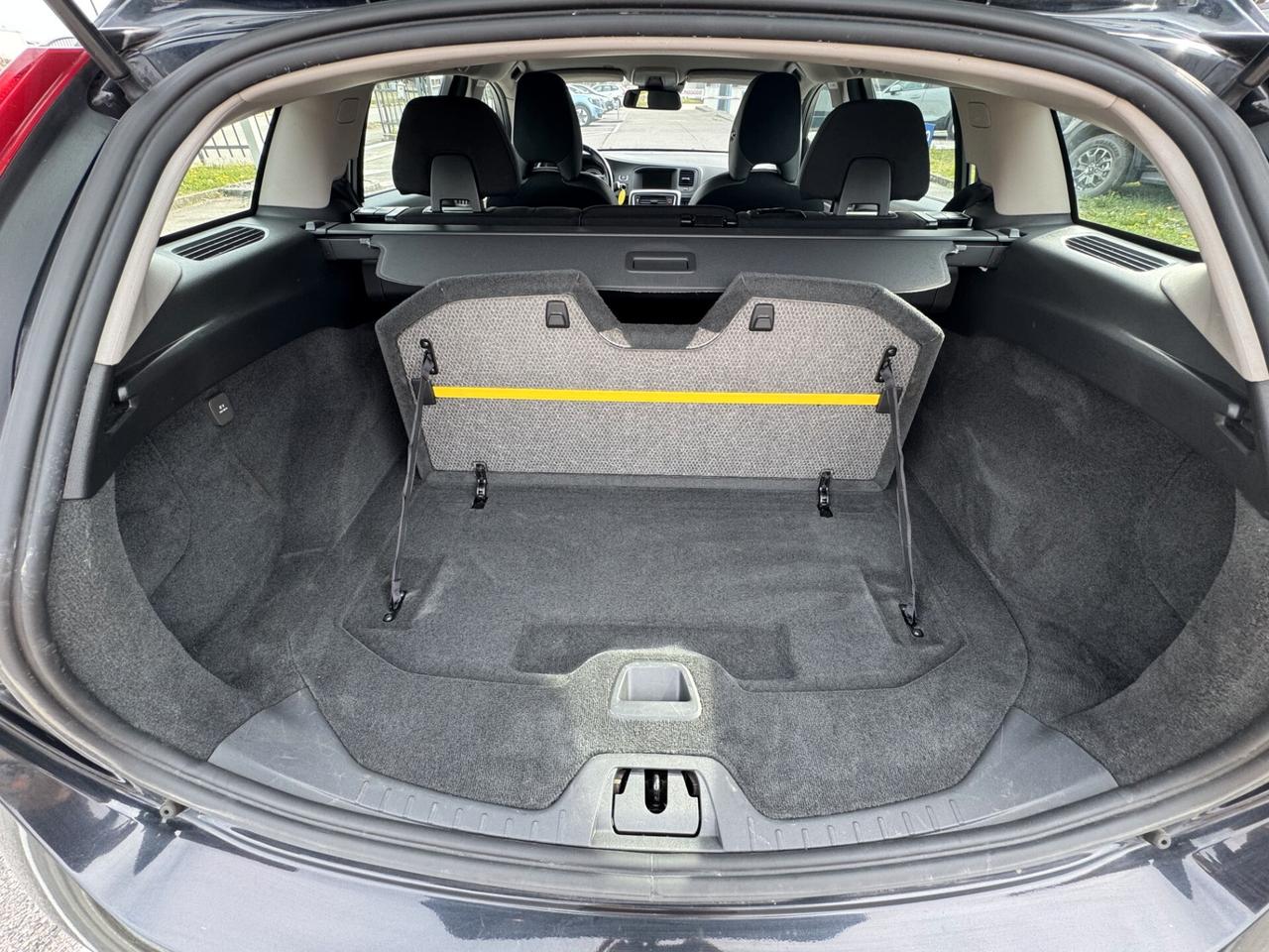 Volvo V60 D3 Geartronic Mom. Dynamic 2.0 TDCi 136CV