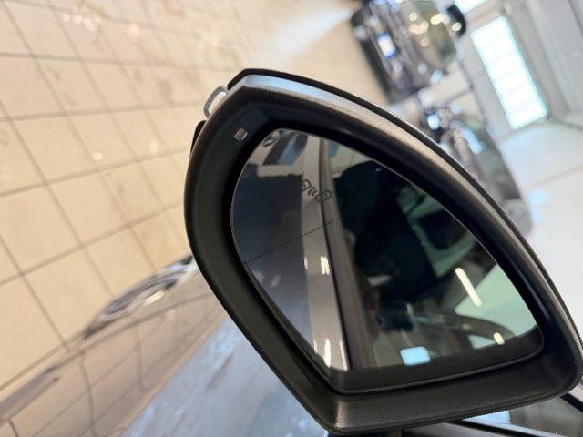 VOLKSWAGEN Golf GTI Performance DSG