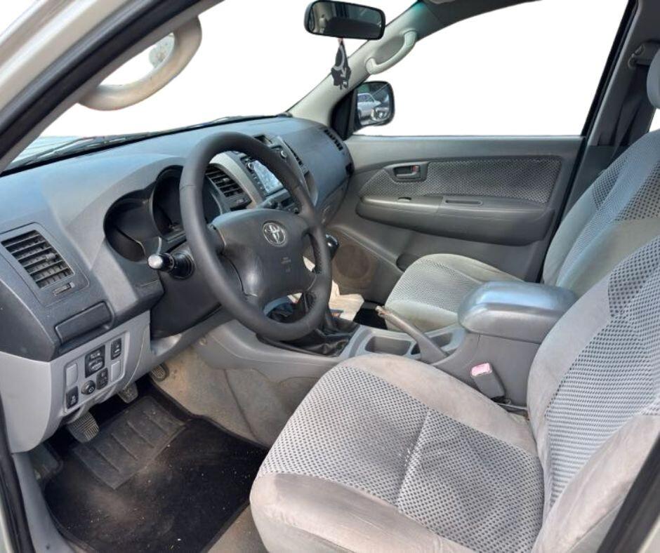 Toyota Hilux 3.0 D-4D 4WD 4p. Double Cab SR