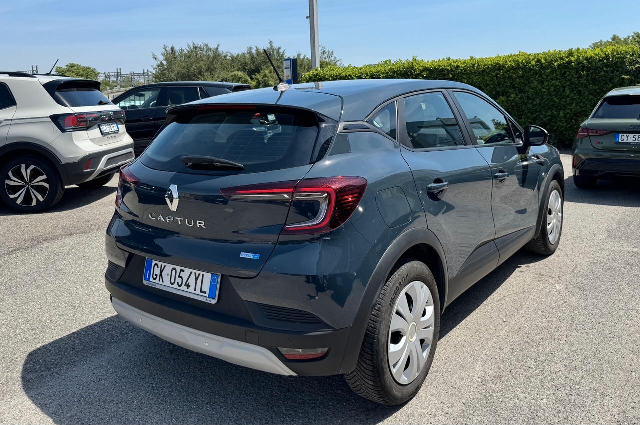Renault Captur 1.6 E-Tech full hybrid auto / NO VINCOLI