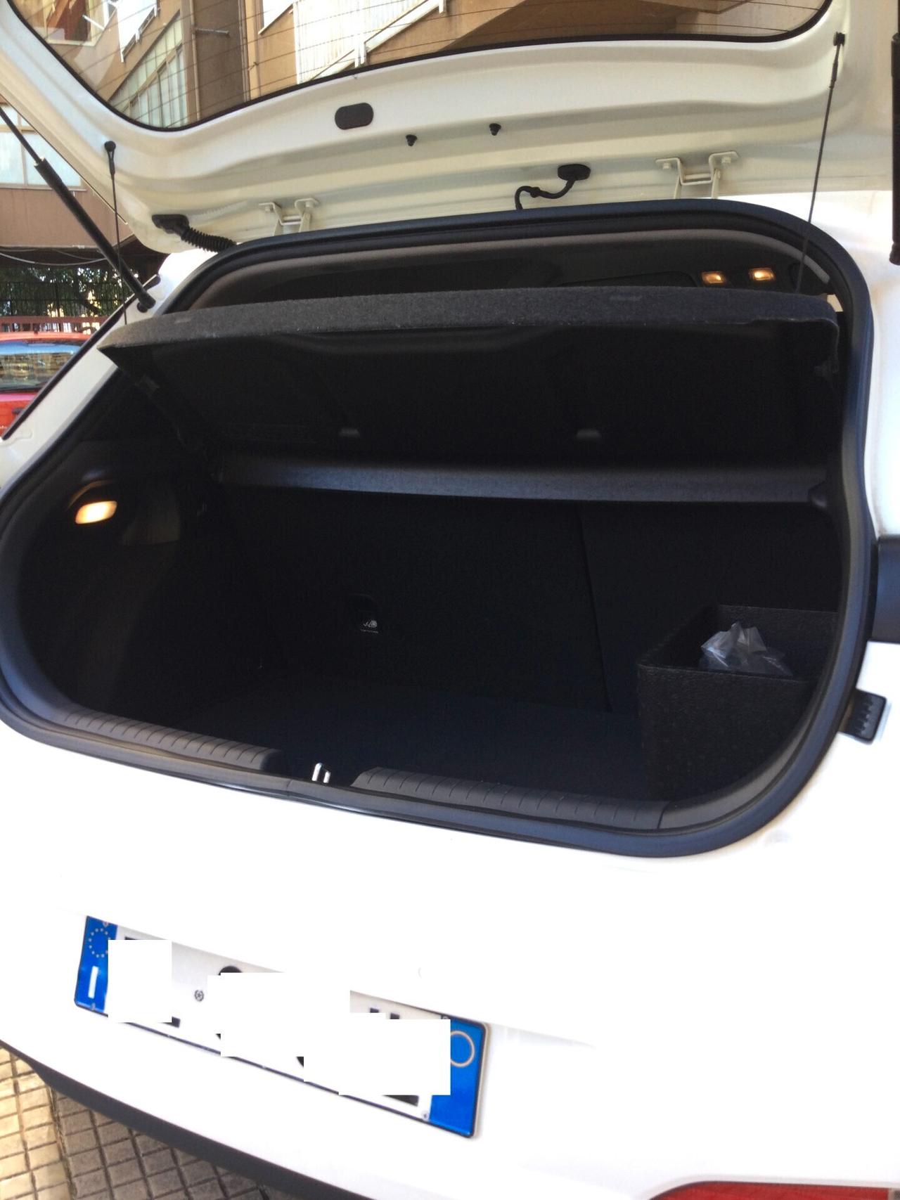 Hyundai i20 1.2 84 CV 5 porte Blackline