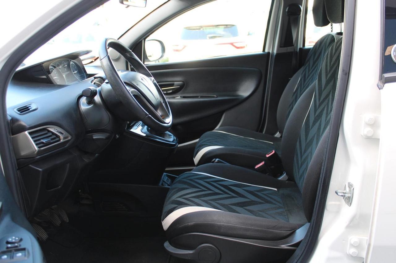 Lancia Ypsilon 1.2 69 CV 5 porte GPL Ecochic Gold