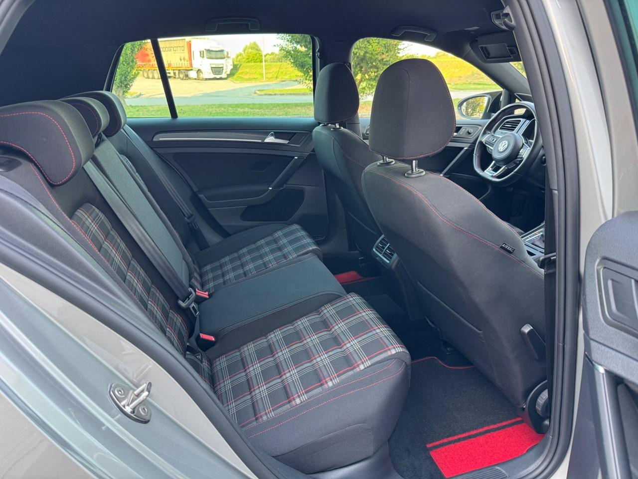 Volkswagen Golf GTI Golf GTI Performance 2.0 TSI DSG 5p. BlueMotion Technology