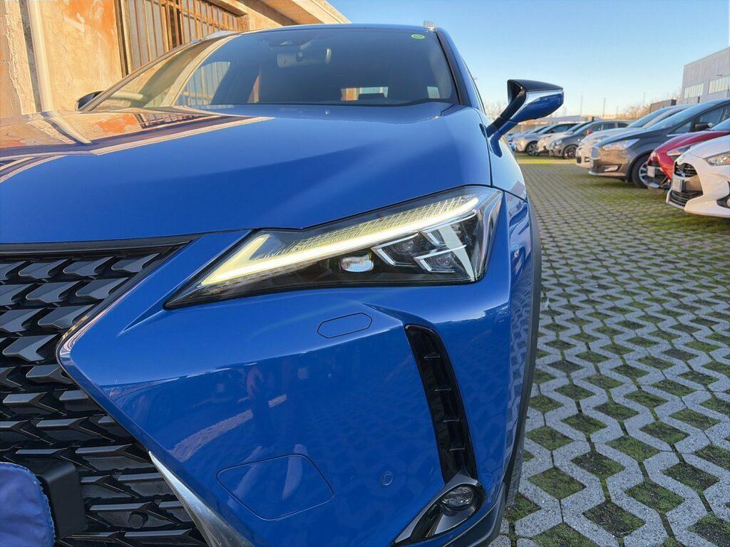 Lexus UX 300 e Luxury 2WD