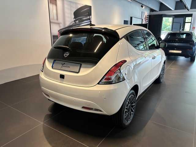 Lancia Ypsilon 1.0 FireFly 5 porte S&S Hybrid Platino KM ZERO