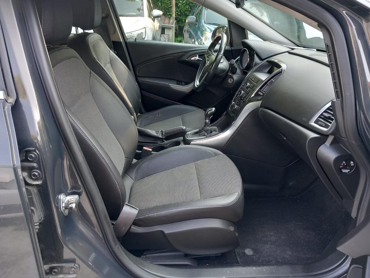 Astra 1.7 CDTI 130CV 5P Cosmo (96 kw)