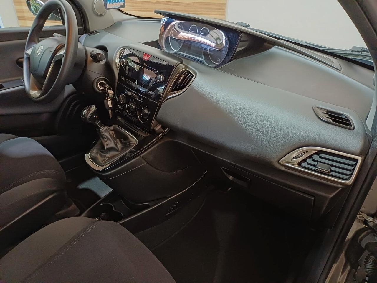 Lancia Ypsilon 1.3 MJT 5 porte OTTIMA - 2016