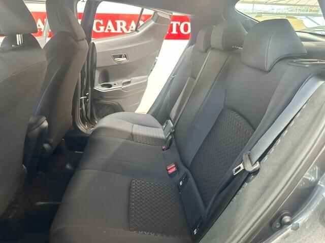 Toyota C-HR 1.8 Hybrid E-CVT Business