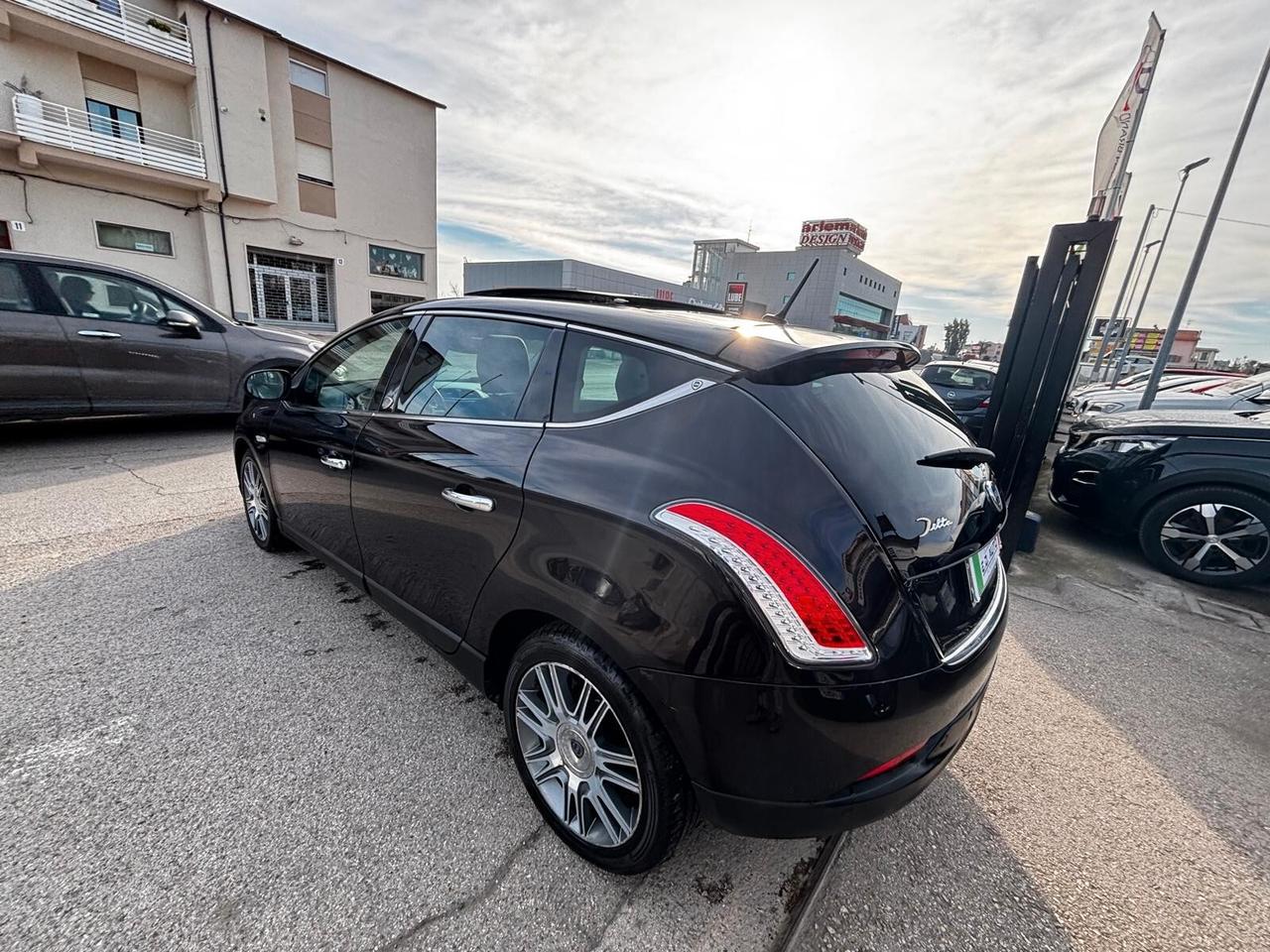 Lancia Delta 1.6 MJT DPF Selectronic Platinum