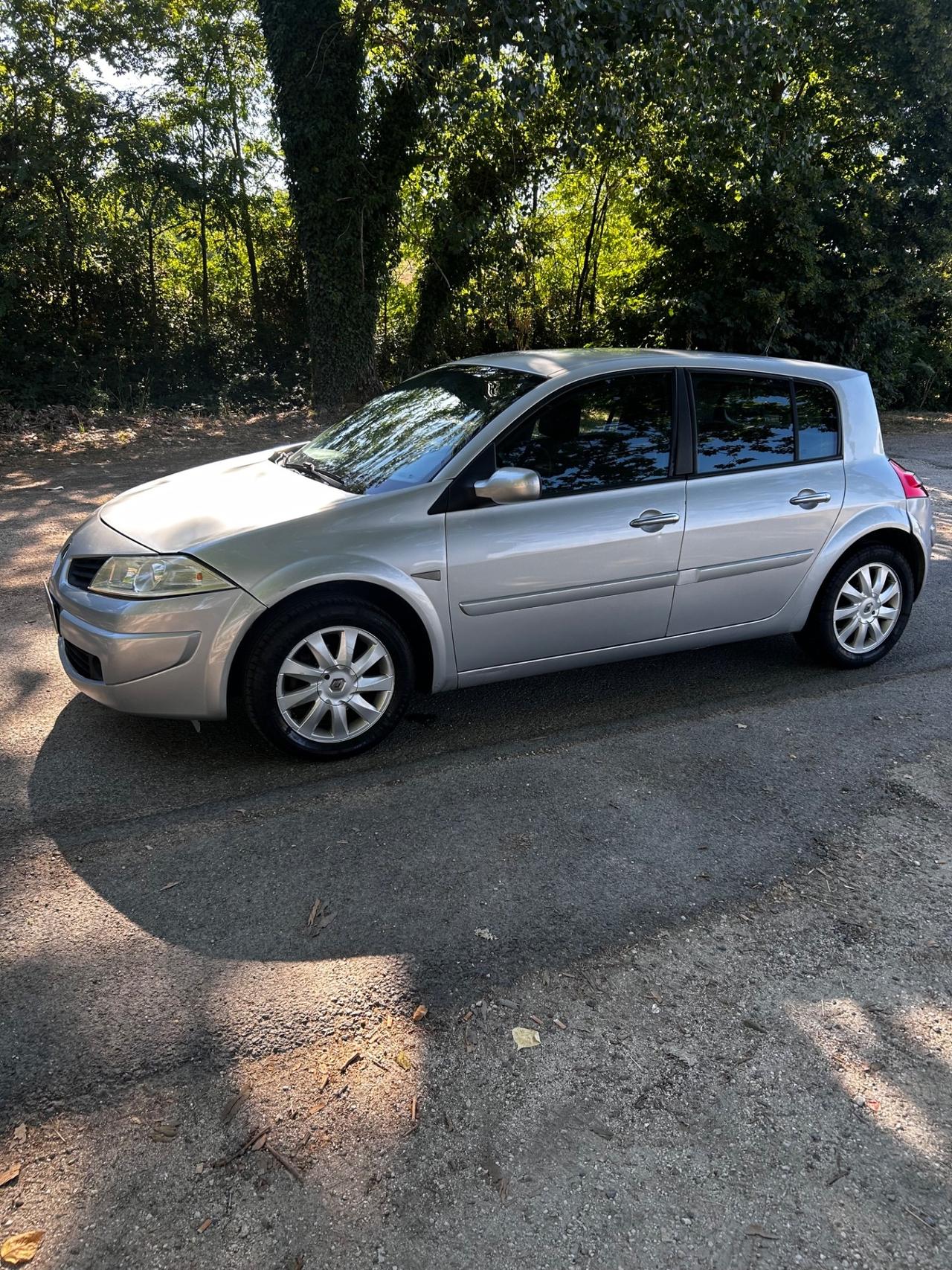 Renault Megane Mégane 1.5 dCi/105CV 5 porte Serie Speciale