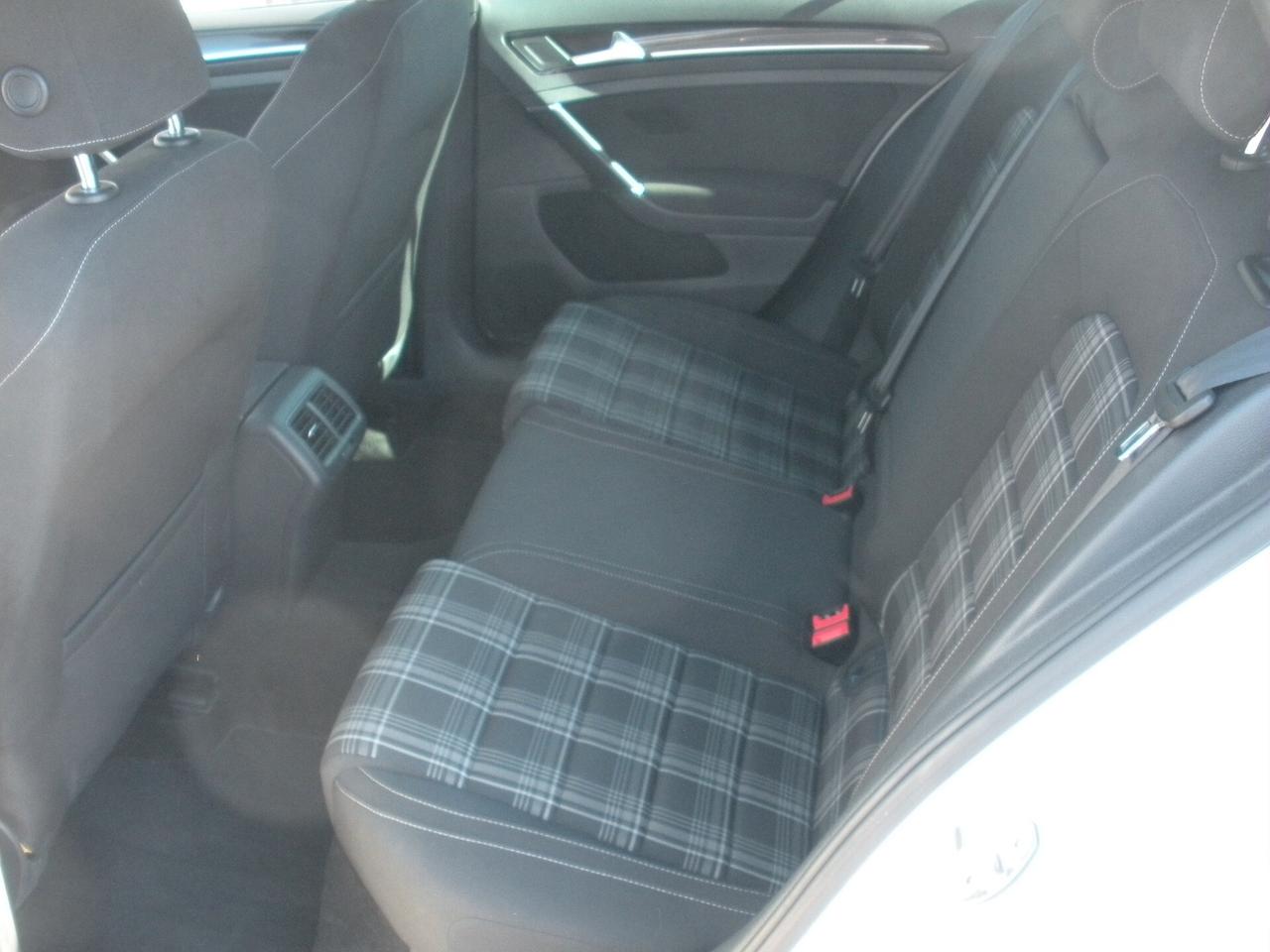 Volkswagen Golf GTD 2.0 TDI 5p. Business BlueMotion Technology