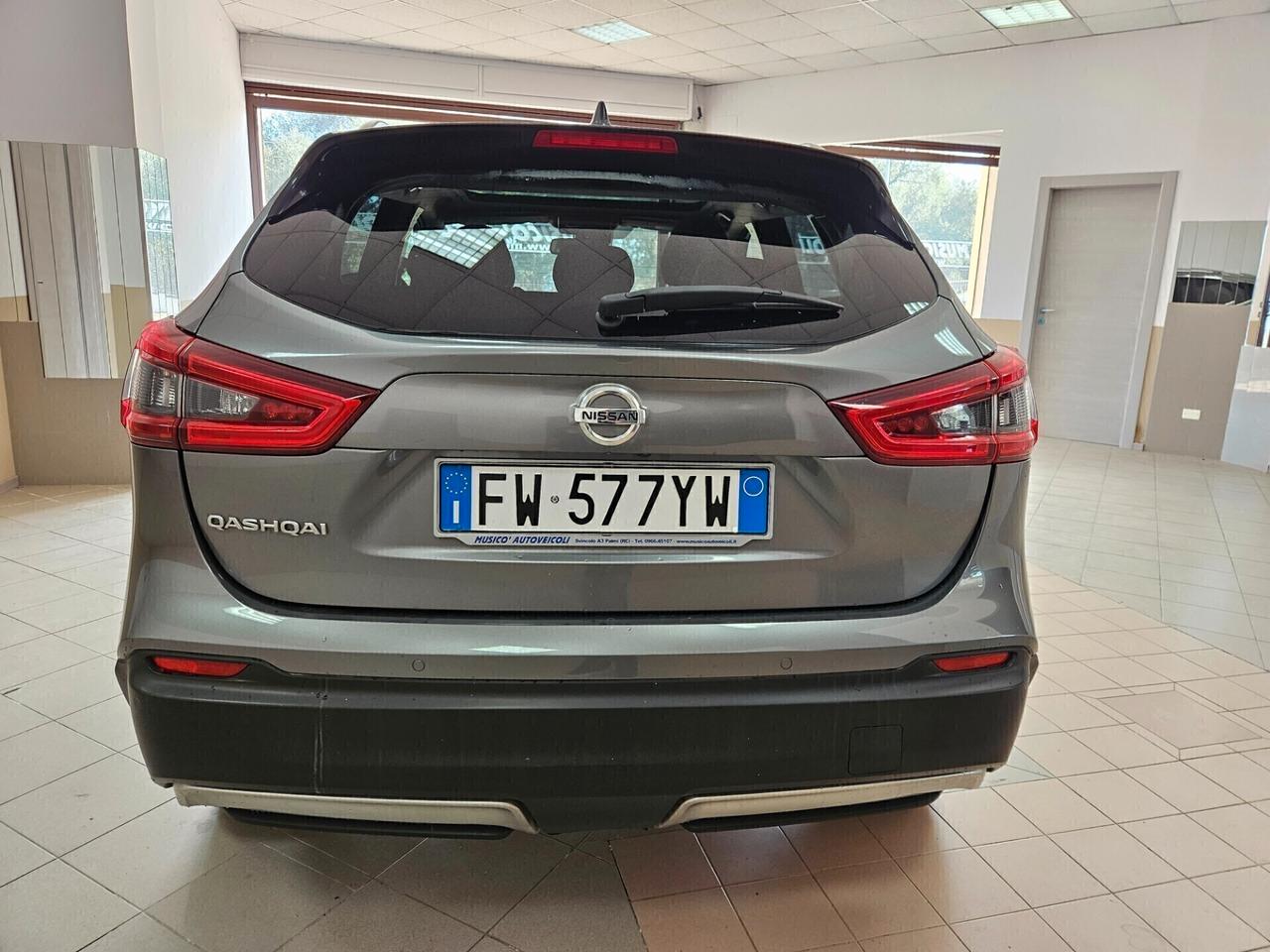 Nissan Qashqai 1.5 dCi N-Connecta