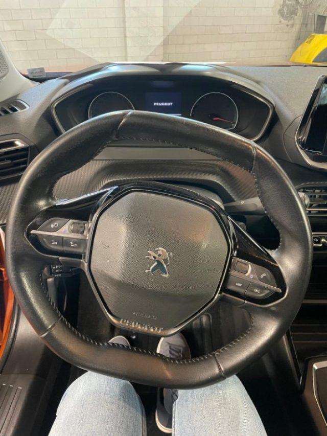 PEUGEOT 2008 PureTech 100 S&S Allure Pack