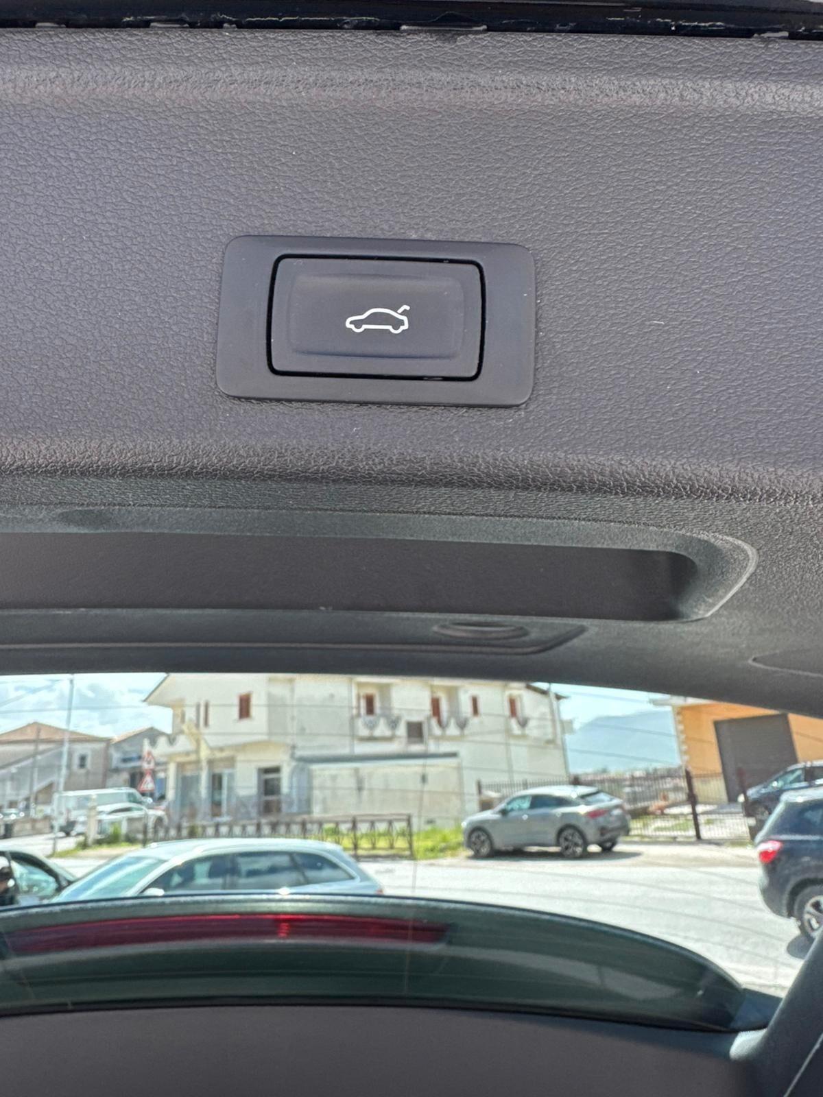 Audi A4 Avant 2.0 TDI 190 CV ultra S tronic GARANZIA