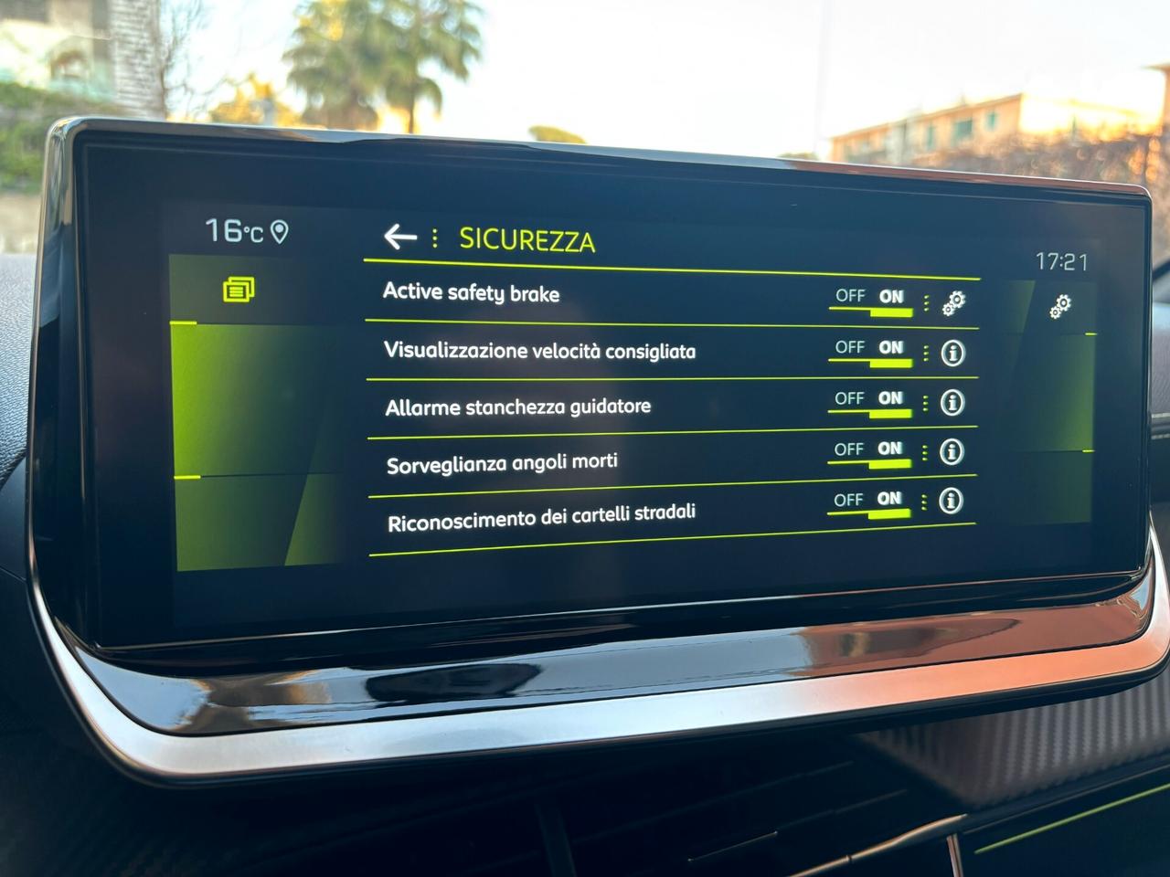 Peugeot 208 PureTech 100 Stop&Start 5 porte GT Pack PREZZO REALE