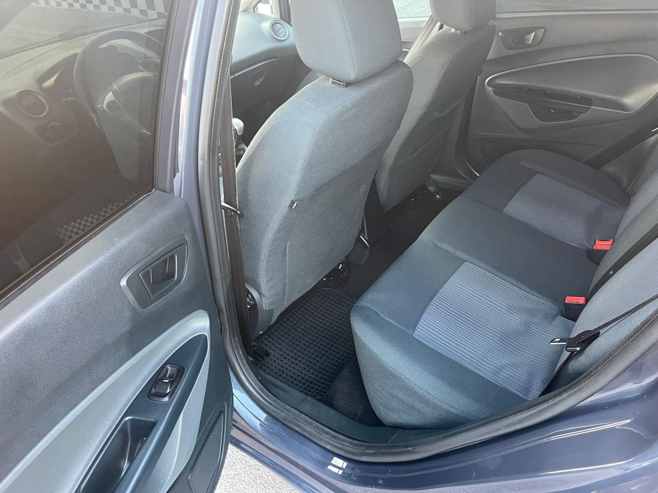 Ford Fiesta 1.4 TDCi 5p. Titanium 2010